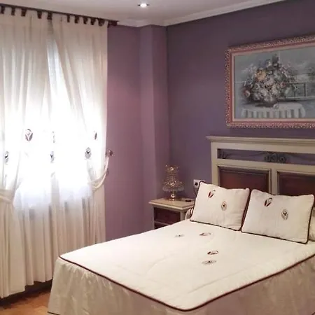 Chalet With 4 Bedrooms In With Wonderful City View Enclosed Garden And Wifi Zamora